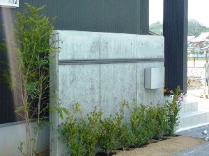 コンクリート打ち放し・杉板仕上げ4