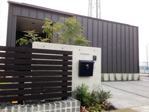 コンクリート打ち放し・杉板仕上げ3